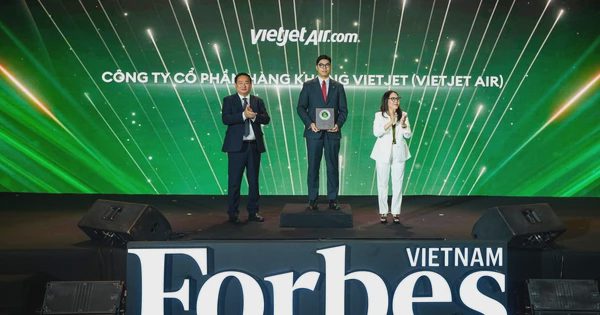 Forbes vinh danh Vietjet trong Top 50 doanh nghiệp dẫn đầu về ESG 2026