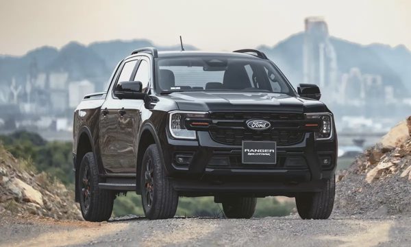Ford Ranger áp dụng giá mới 726-973 triệu đồng