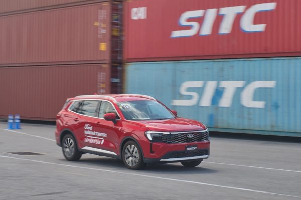 Ford Territory và Mazda CX-5 đua giá khởi điểm, dễ tiếp cận ngang xe hạng B