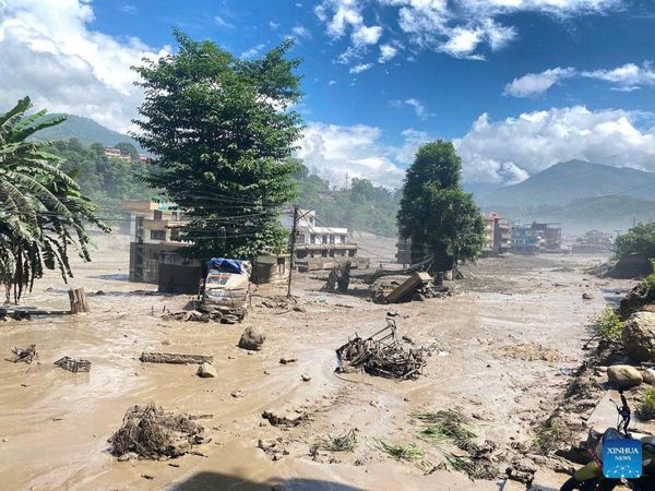 Gần 1.500 người thiệt mạng và hơn 5.600 người mất tích, Nepal cần gần 4,8 tỷ USD để tái thiết sau thảm họa lũ lụt