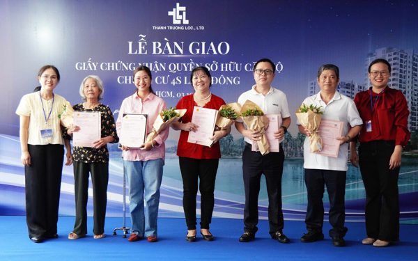 Gần 200 hộ dân chung cư 4S Linh Đông được cấp sổ hồng sau 10 năm chờ đợi