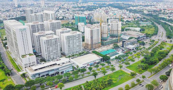 Gần 700.000 căn nhà đang xây dựng, giao dịch giảm nhưng tín dụng vẫn tăng: Dòng tiền bất động sản đang chảy về đâu?