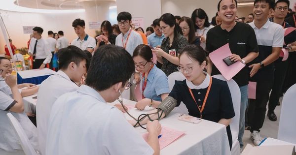 Gần 800 đơn vị máu từ ngày hội sẻ chia ‘Giọt thương’
