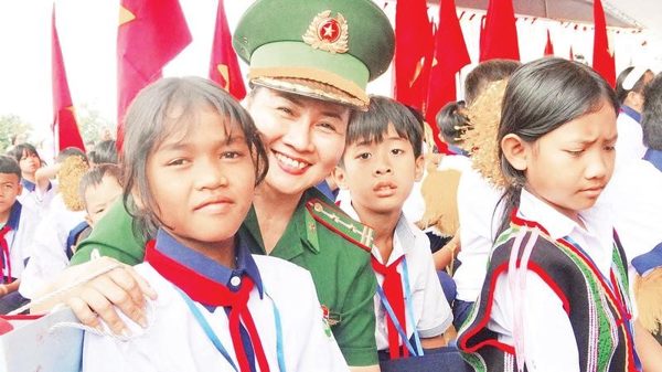 Gắn an sinh xã hội với nhiệm vụ bảo vệ biên giới
