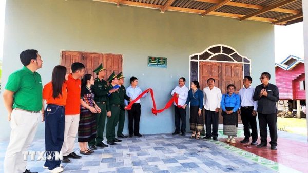 Gắn kết tình hữu nghị Việt Nam-Lào, chăm lo đời sống người dân khu vực biên giới