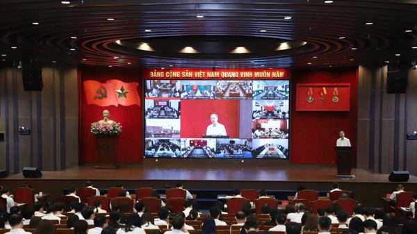 Gắn việc thực hiện chỉ tiêu với KPI, kỷ cương công vụ và trách nhiệm người đứng đầu