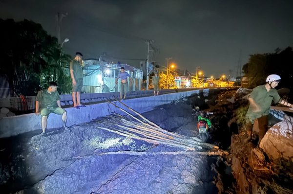 Gặp nạn nửa đêm vì Google Maps dẫn vào đường đang thi công ở TPHCM