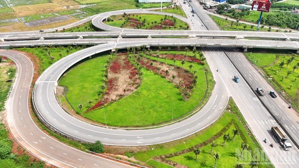 Gấp rút hoàn thành giao thông kết nối sân bay Long Thành