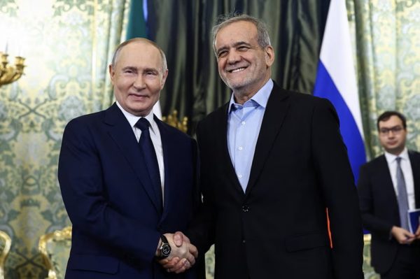 Gặp Tổng thống Iran, Tổng thống Putin khẳng định ủng hộ với Tehran