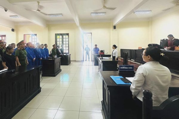 Gây náo loạn đường phố, 13 thanh niên ở Đồng Tháp lĩnh án