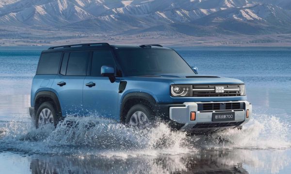 Geely Galaxy Zhanjian 700 - SUV địa hình hút khách