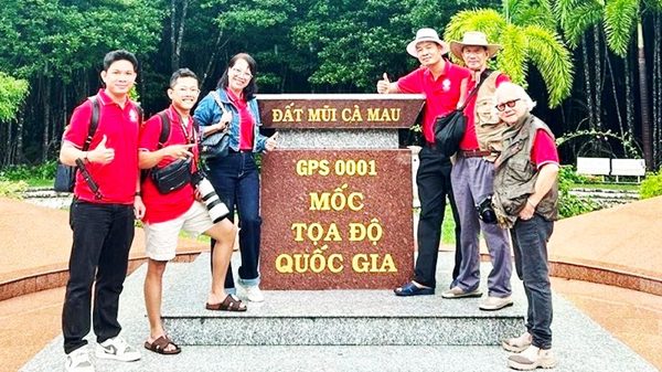 Ghi ở cực Nam Tổ quốc