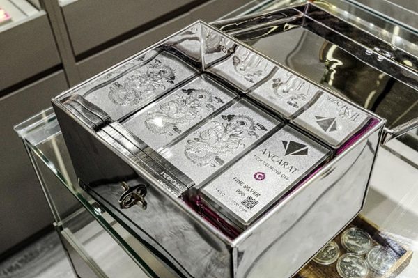 Giá bạc đồng loạt đi lên, bạc thỏi tiến sát mốc 65 triệu đồng/kg