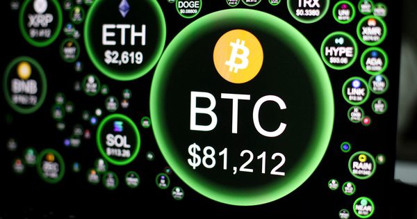 Giá Bitcoin hôm nay 19.9.2026: Vượt qua 'nỗi đau Clarity', BTC tăng sốc lên 81.000 USD