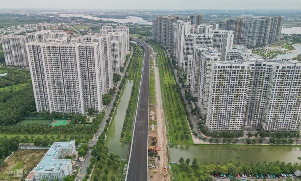 Giá căn hộ chào bán mới tại TP HCM tiếp tục tăng