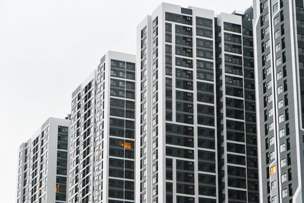 Giá căn hộ dễ chịu hơn, người mua vẫn lo ngại một điều