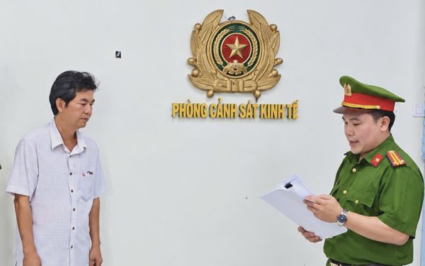 Giả danh thầy giáo dạy lái xe, chiếm đoạt gần nửa tỉ đồng của 328 học viên