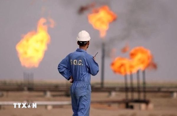 Giá dầu tại thị trường châu Á hướng tới tháng tăng thứ tư liên tiếp