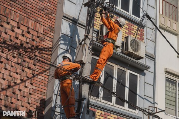 Giá điện giảm 2%, còn 2.159,9 đồng/kWh từ ngày 1/11
