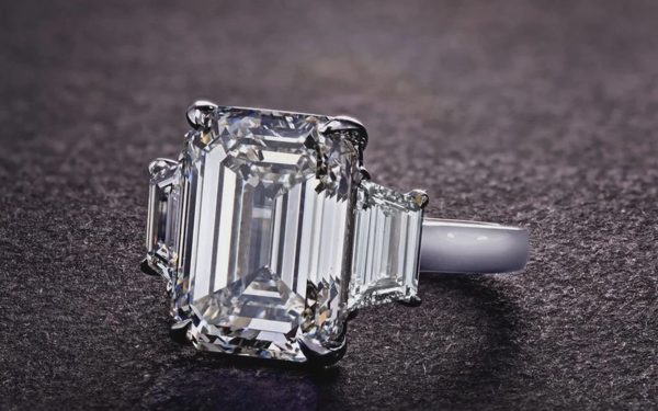Gia đình ông Trump và 6 chiếc nhẫn đính hôn ấn tượng nhất