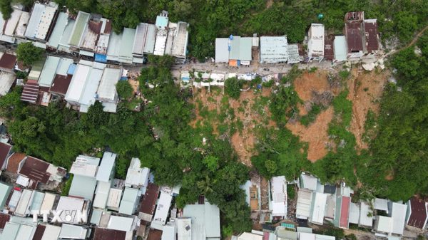 Gia Lai di dời các hộ dân khỏi khu vực nguy cơ sạt lở núi Một