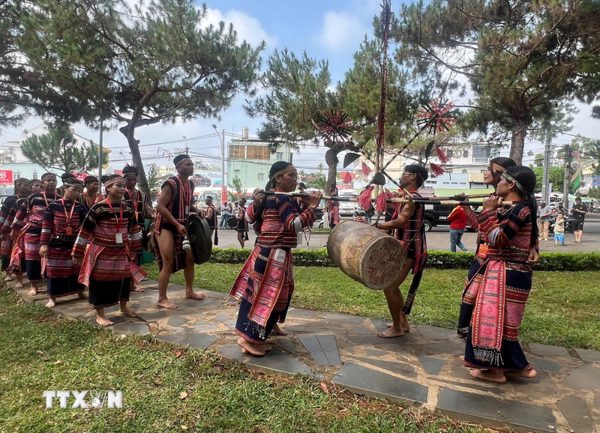 Gia Lai sẵn sàng cho Festival Cồng chiêng-Tuần lễ Hoa Dã quỳ-Núi lửa Chư Đang Ya