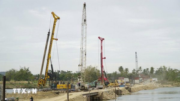 Gia Lai yêu cầu thay nhà thầu yếu kém, tăng tốc thi công cao tốc Quy Nhơn-Pleiku