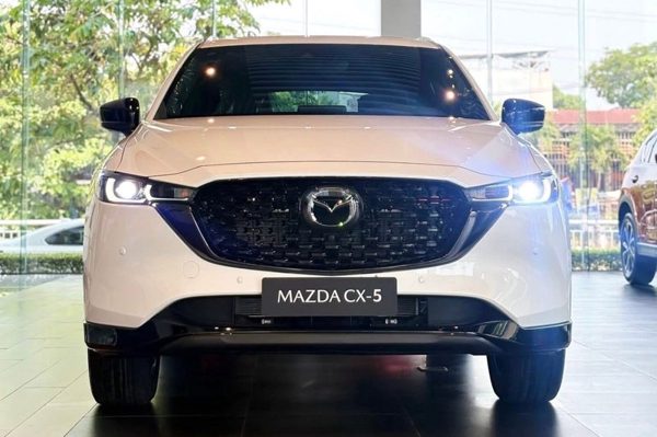 Giá Mazda CX-5 'chạm đáy' mới tại đại lý