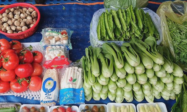 Giá rau củ tăng khi mưa kéo dài