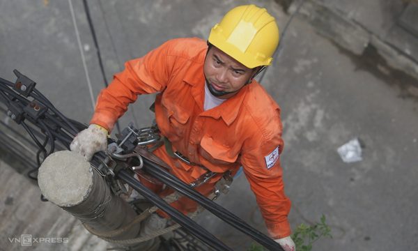 Giá thành điện năm 2025 gần 2.093 đồng một kWh