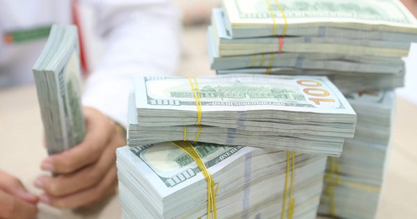 Giá USD hôm nay 16.9.2026: Tỷ giá trung tâm lập kỷ lục nhưng ngân hàng đi xuống