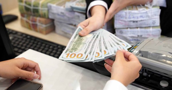 Giá USD hôm nay 21.10.2026: Quay đầu giảm, ngược chiều euro và yen Nhật