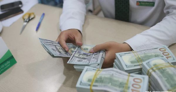 Giá USD hôm nay 5.10.2026: Tỷ giá trung tâm bật tăng, ngân hàng đứng yên