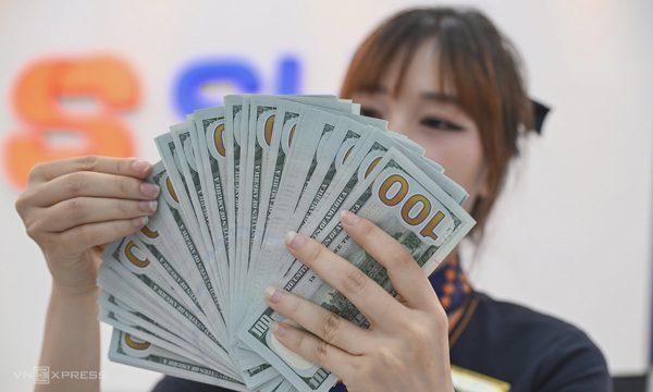 Giá USD ngân hàng đảo chiều tăng
