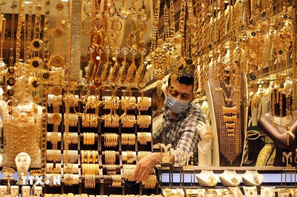 Giá vàng "giằng co" trước ngã rẽ chính sách của Fed