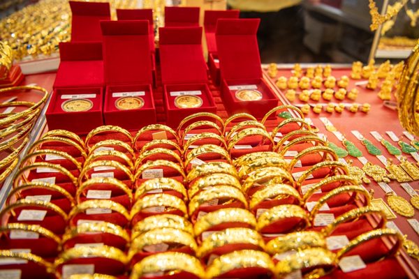 Giá vàng hôm nay 12/10: Triển vọng tăng trước thông tin quan trọng từ Mỹ