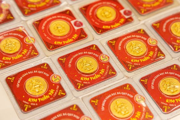 Giá vàng hôm nay 16/9: Vẫn ở ngưỡng thấp