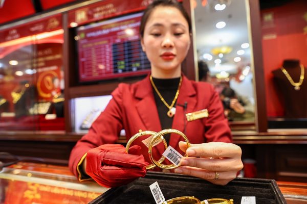 Giá vàng hôm nay 22/8/2026: SJC tăng 600 nghìn đồng/lượng, có DN tăng tới 1,5 triệu