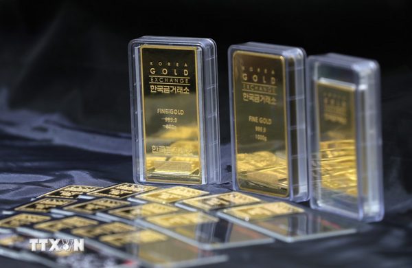 Giá vàng mất đà tăng do kỳ vọng nâng lãi suất đẩy đồng USD lên giá