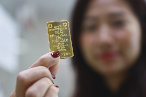 Giá vàng miếng xuống thấp nhất hai tháng