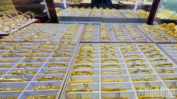 Giá vàng ngày 14/10: Giảm mạnh cả triệu đồng/lượng
