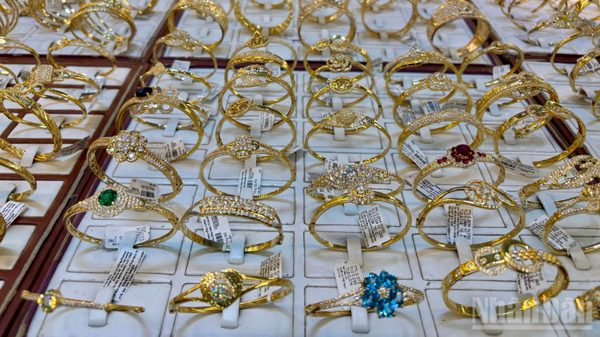 Giá vàng ngày 14/9: Trong nước, thế giới ít biến động chờ kết quả cuộc họp lãi suất từ FED