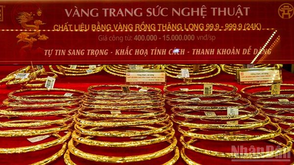 Giá vàng ngày 5/9: Vàng miếng và vàng nhẫn SJC đảo chiều giảm 1 triệu đồng/lượng