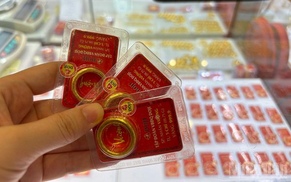 Giá vàng nhẫn một số thương hiệu tăng trong khi vàng miếng SJC giảm trong tuần đầu tiên của tháng 9