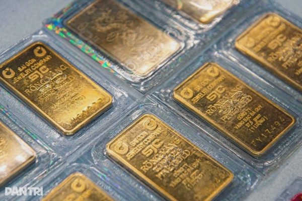 Giá vàng nhích tăng khi trái phiếu kho bạc Mỹ ổn định trở lại