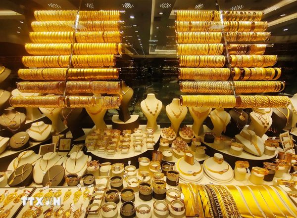 Giá vàng trên thị trường châu Á ổn định ở mức khoảng 4.375 USD mỗi ounce