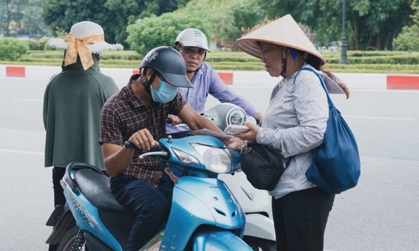 Giá vé 'chợ đen' chung kết ASEAN Cup tăng 4-8 lần