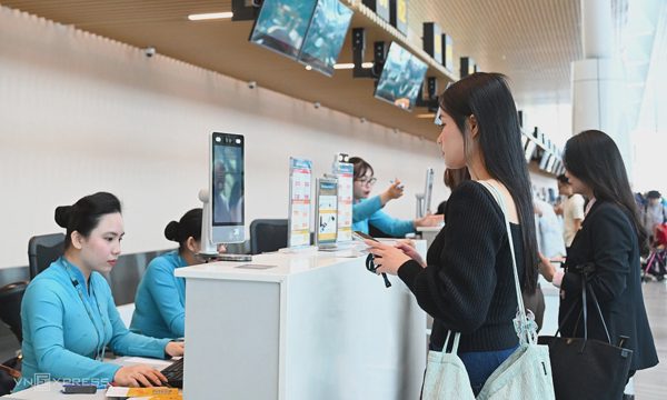 Giá vé máy bay giờ chót lễ 2/9 vẫn 'dễ chịu'