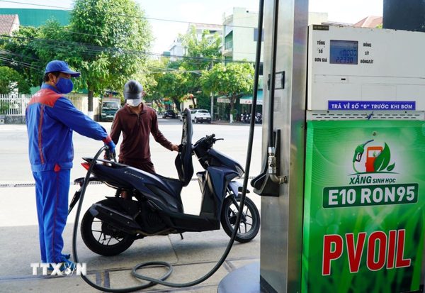 Giá xăng dầu đồng loạt điều chỉnh tăng, E10 có giá mới 27.087 đồng mỗi lít