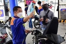 Giá xăng dầu hôm nay 14/9: Thế giới tăng, xăng trong nước vượt 24.000 đồng/lít